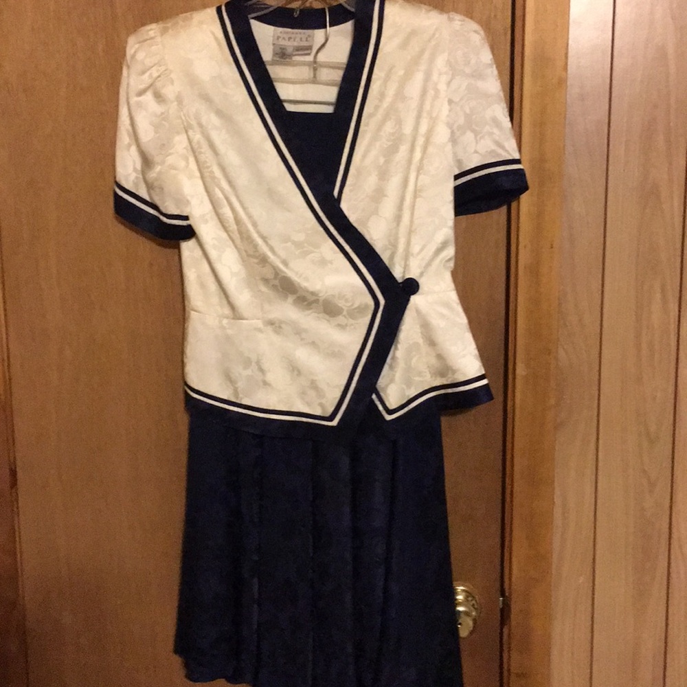 Two piece silk Adrianna Papell suit